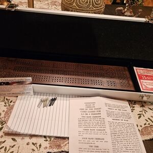 Walnut 3-Track Cribbage Board In Aluminum Carrying Case Complete